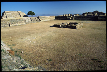 monte alban-34.jpg